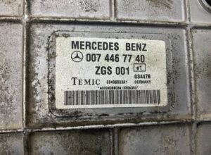 Calculator de motor camion mercedes benz 007 446 77 40 zgs 001