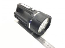 Lanternă LED Portabilă cu Baterie Reîncărcabilă și Mâner Ergonomic