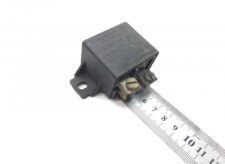 Releu de tensiune Bosch 24V 75A pentru Scania 0 332 002 255