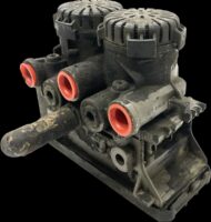 Supapă EBS Axa Motrică pentru Scania - Coduri: 1891378, 1881418, 1857013, 1773677, 1773680, 1802596, 1879280, 1442936, 1879281, 1497202, 1754940, 1754941