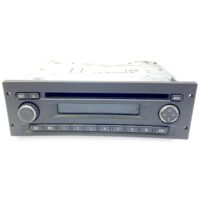 Radio Scania cu CD și controale multifuncționale