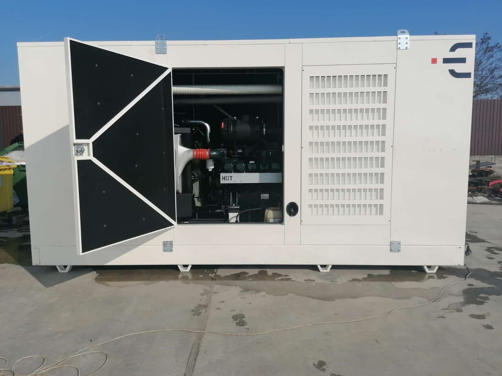 Generator de curent 830 kVA cu motor Doosan DP222LC, nou, garanție, alternator Lynde