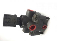 Supapă de accelerație a frânei Volvo 3173150 / 85003978 / 1082666 / 3173824 / 42125234 / 41031426 / 1340470 / 1505410 / 1238474 / 1238501 / 1342511 / 1313871 / 1305026 / 1340470R / 1519331