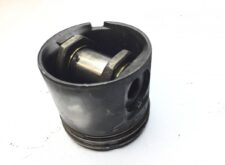 Piston Volvo 275643