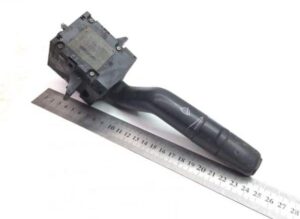 Comutator semnalizare pentru scania, cod 1542529 1 Comutator semnalizare pentru scania, cod 1542529