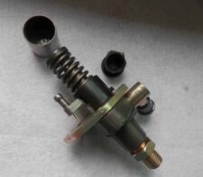 Injector pentru motor Yanmar 3TNV82B de vânzare