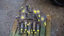 Distribuitor Hidraulic pentru Excavator Volvo EC340