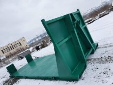 Platformă tip Abroll verde, pentru transport și manipulare materiale