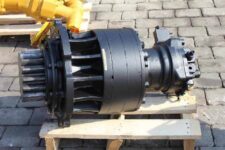 Reductor de rotire pentru excavator JCB JS130 - JS450
