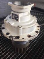 Reductor rotire pentru Sennebogen 825, second-hand