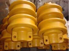 Role de rulare pentru buldozer komatsu d375
