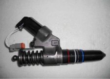 Injector pentru Komatsu 6D105 - Stoc disponibil