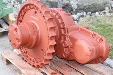 Transmisie Finală Buldozer Liebherr 724 - Piese de Schimb