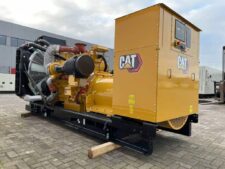 Generator de curent Caterpillar 1250 kVa cu motor Cat C32, an 2022