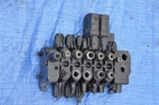 Distribuitor Hidraulic pentru Miniexcavator Takeuchi TB045-12