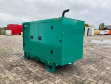Set Generator Cummins 22 kVA, Nou, An 2021, Cutie Panou de Comandă, Rezervor