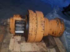 Reductor de Rotire pentru Excavator Case 688-12
